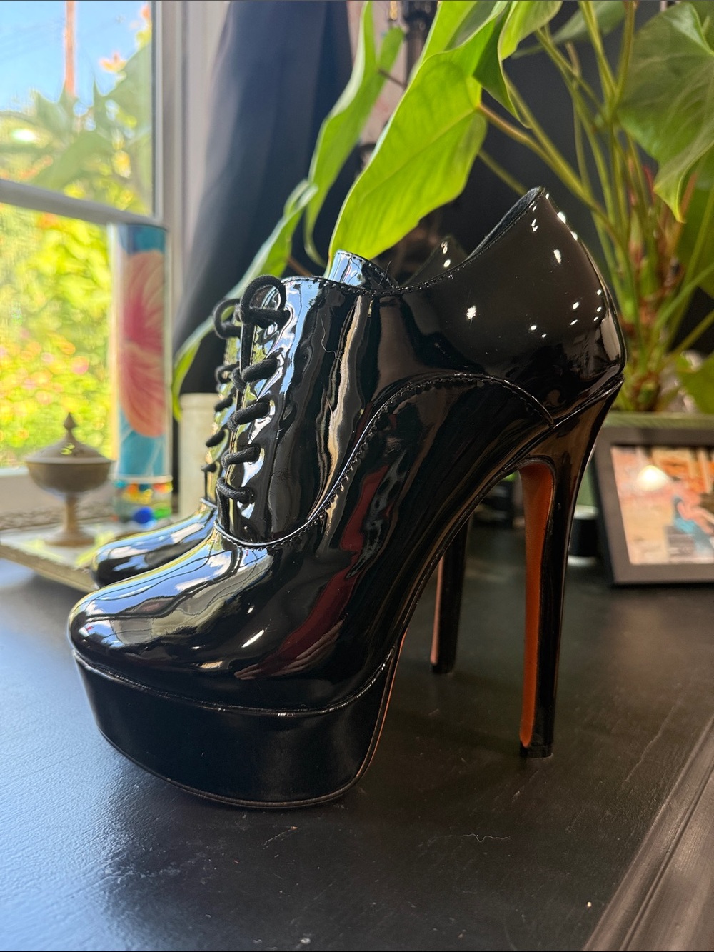 Women’s High Heel Platform Lace-Up Shoe - Black Patent bootie - Picture 4 of 5